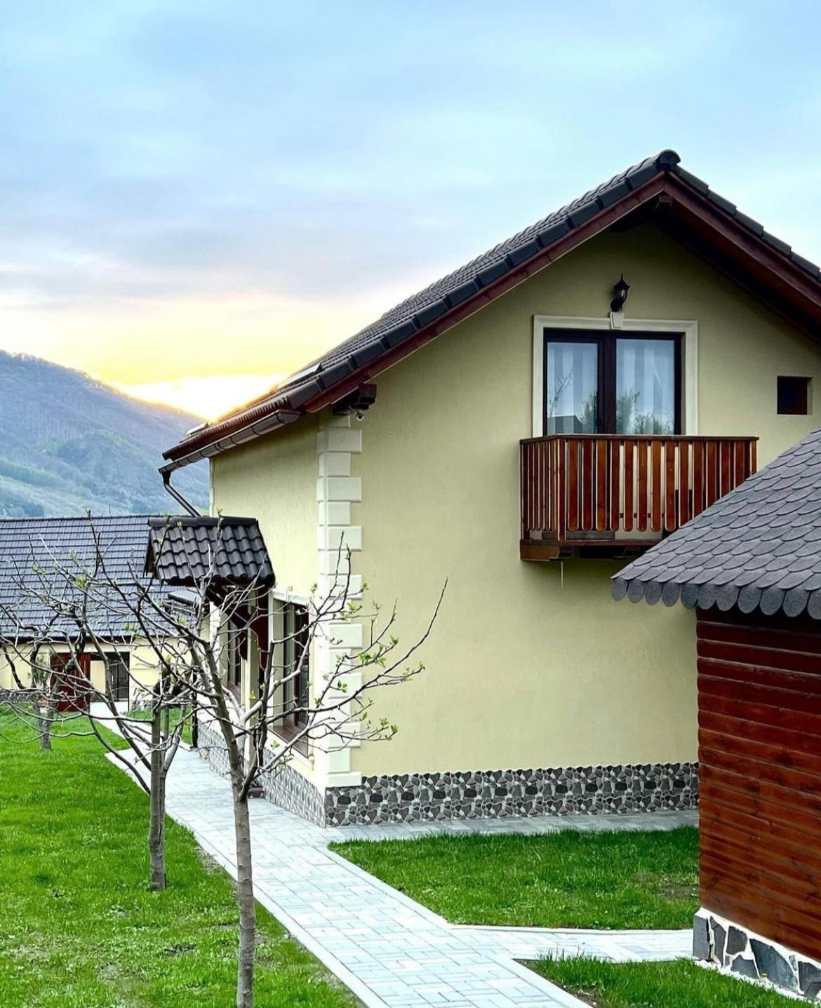 Casa De Vacanta Orlat ภายนอก รูปภาพ